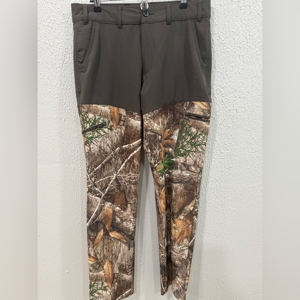 Magellan Mens Outdoors Brown and Camouflage Cargo Pants Moisture-Wicking Size 32